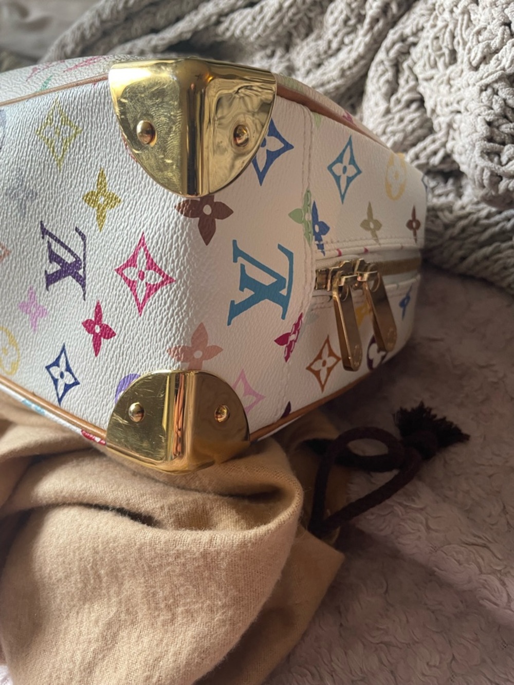 Louis Vuitton White Murikami Monogram Trouville - Picture 7 of 11